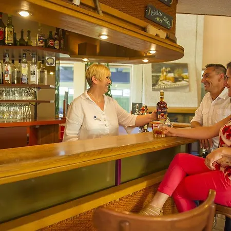 Semesteranläggning (resort) Vtf Le Domaine Des Puys Saint-Sauves- dʼAuvergne