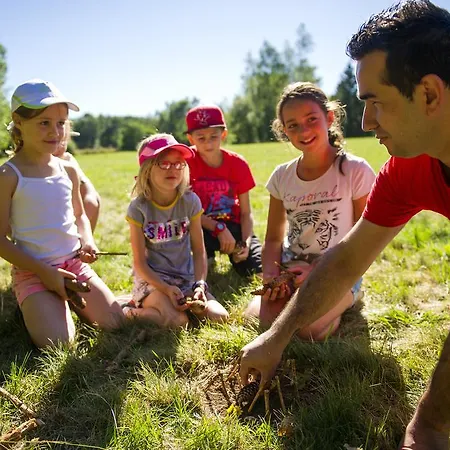 Vtf Le Domaine Des Puys Semesteranläggning (resort) *