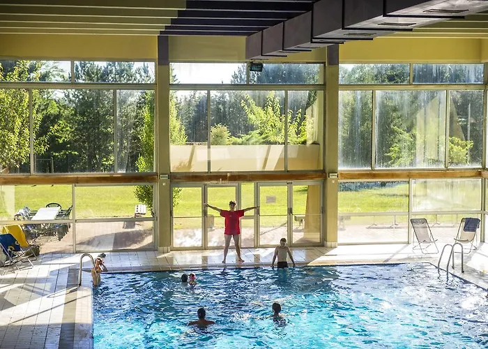 Vtf Le Domaine Des Puys Station touristique *